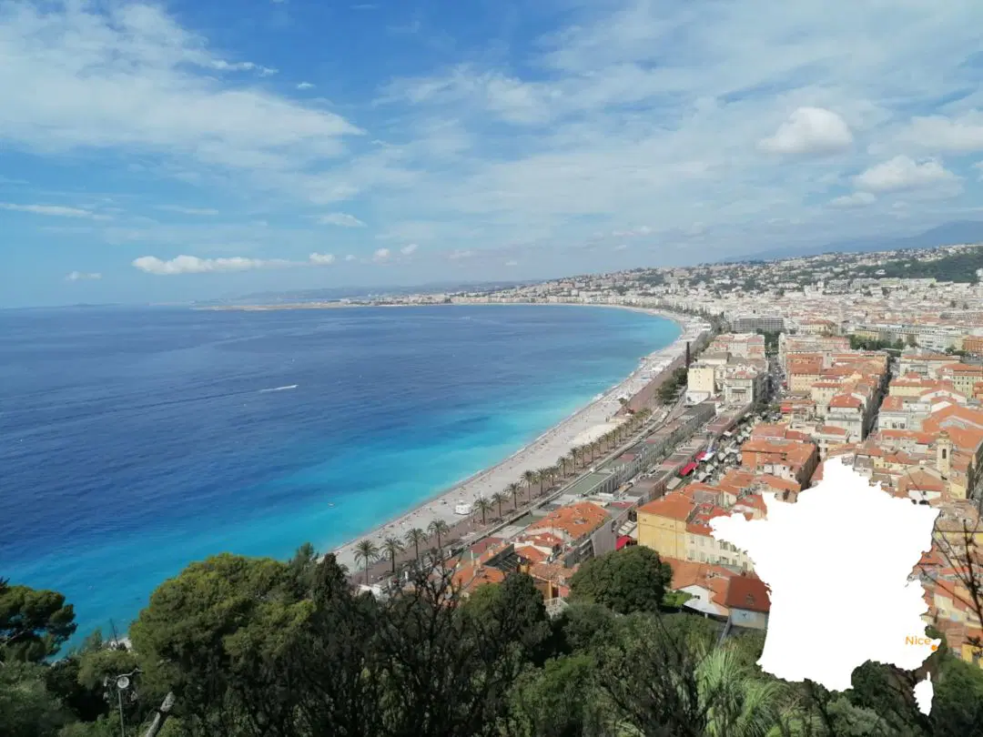 Photo de la promenade des anglais à nice avec illustration de la carte de France